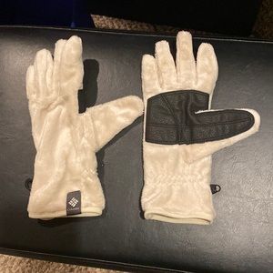 Columbia women’s gloves